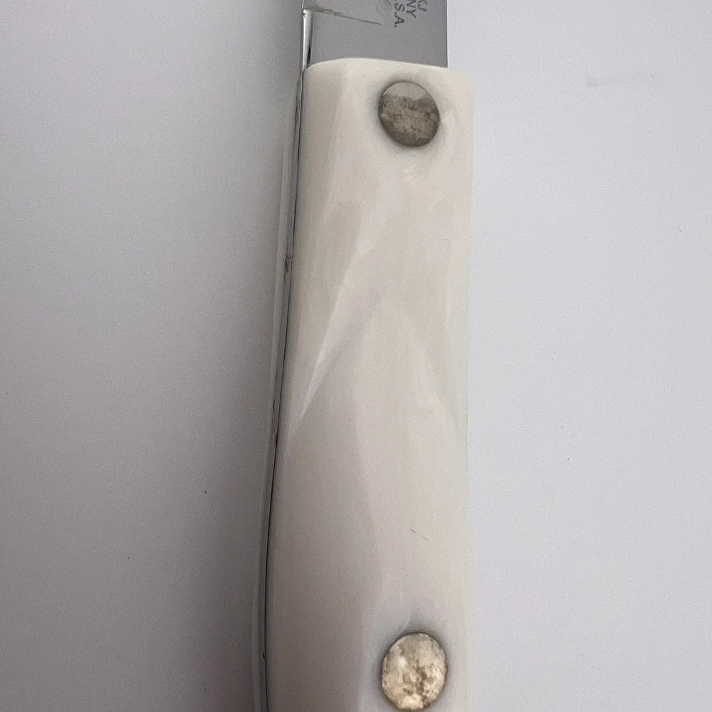 Cutco 1729 Serrated Utility Knife White Handle USA Kitchen Knife Pearl Handle